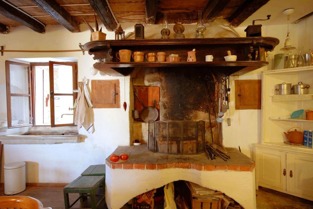 Vintage House Daska Grožnjan Szoba fotó